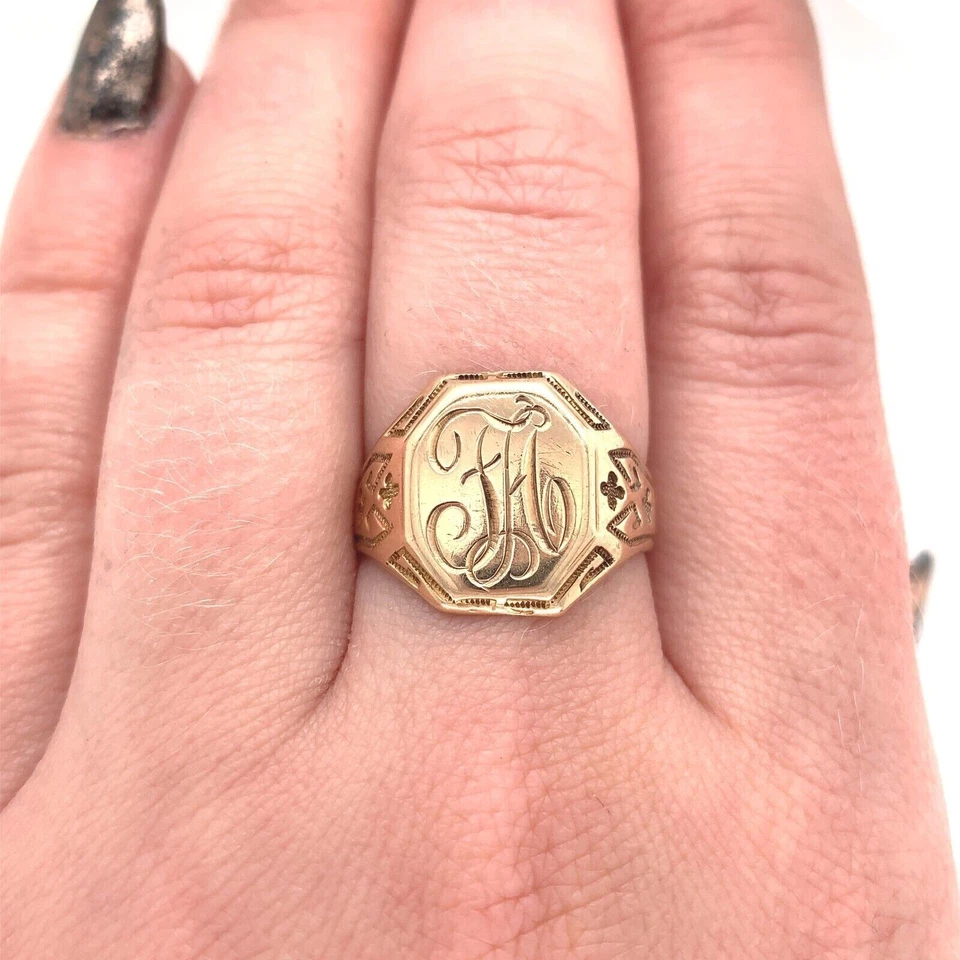 [Carat Weight] Ct No Stone Signet Ring 10k Solid Yellow Gold - Image 3 of 4