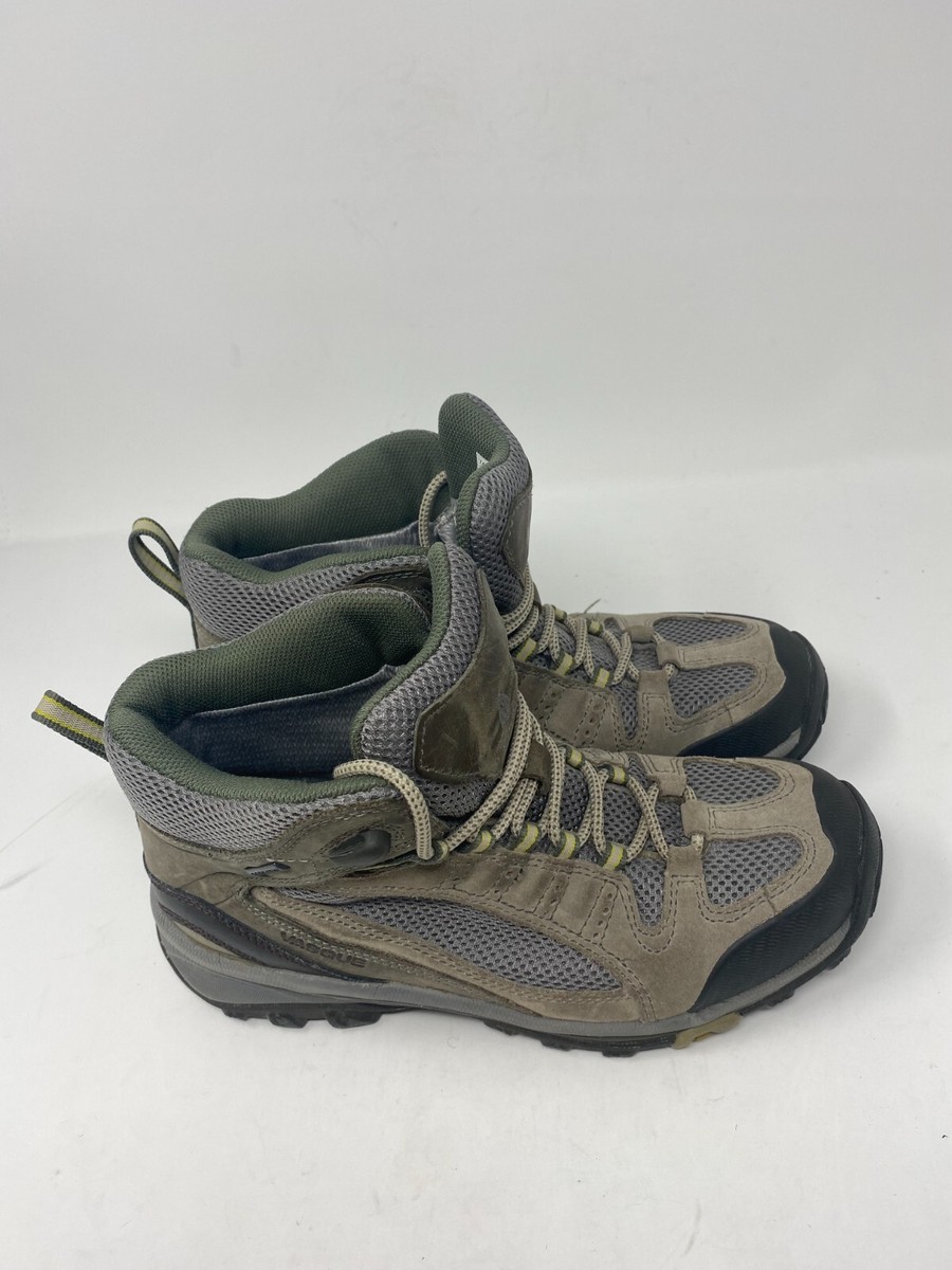 Vasque hiking boots- Gore-Tex lined mid height-Vibram soles  display picture 2