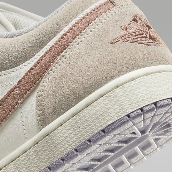 Nike Air Jordan 1 Low 'Legend Light Brown' (HF1567-200