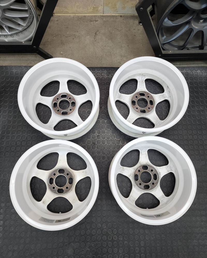 Original Desmond Regamaster Evo 15x6.5+45, 4Hx100 White Set of 4