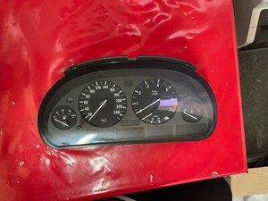 BMW Tacho Tachometer Kombiinstrument Drehzahlmesser 62118381195 VDO110008735051
