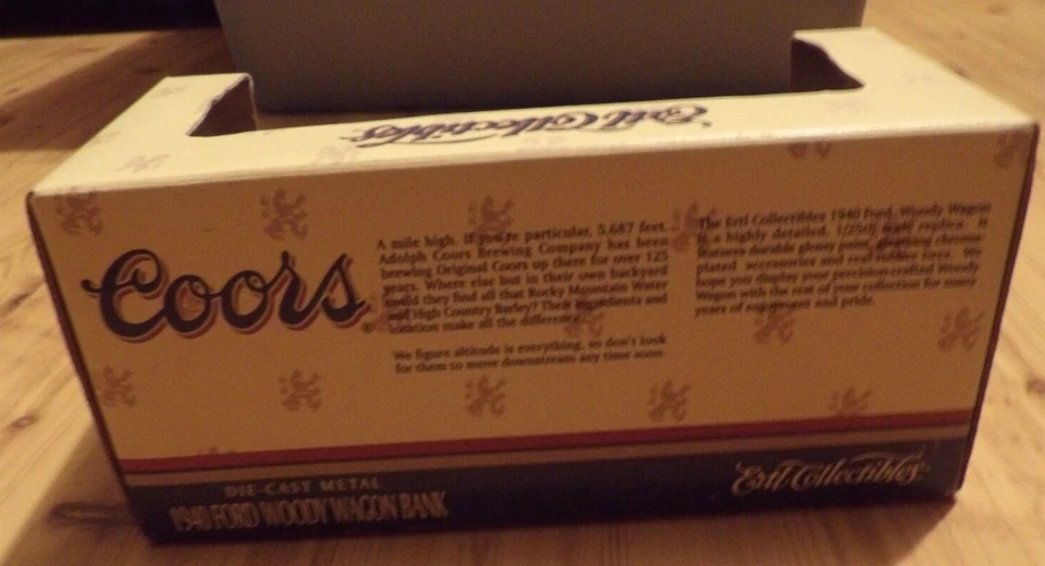 ERTL Collectibles 1940 Woody Wagon Bank nuevo Foto 3 de 4