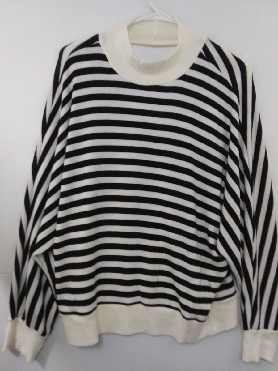 WHBM Large Black/Ecru Stripe Cozy Knit Dolman Turtleneck WHBM Large Black/Ecru Stripe Cozy Knit Dolman Turtleneck