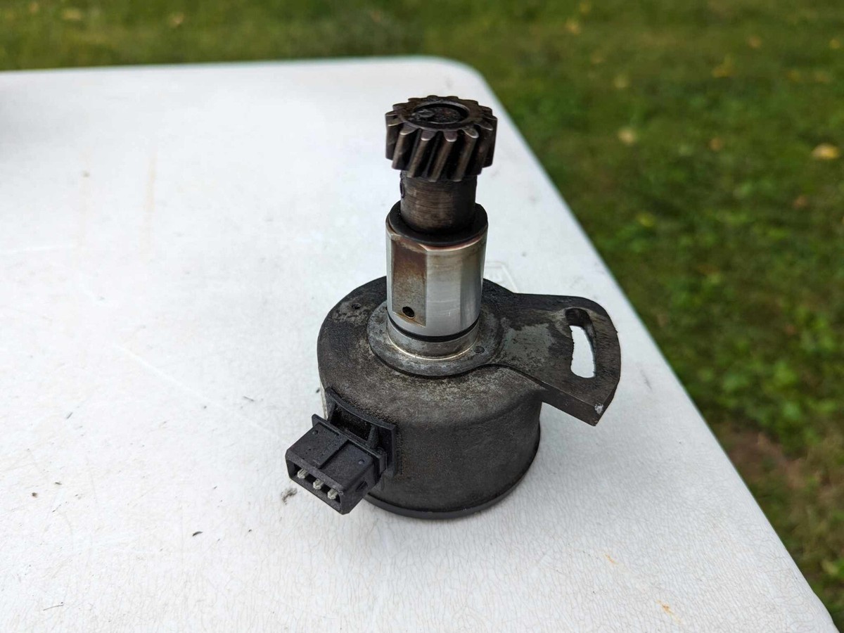 XJ6 XJS X300 Engine Camshaft Position Sensor Jaguar DBC10603