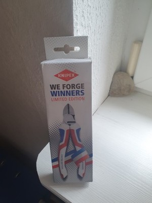 1x Knipex  70 02 160 S7 We Forge Winners Limited Edition seitenschneider