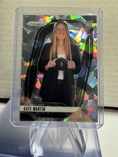 2024 Prizm WNBA Kate Martin Prizm #148 Cracked Ice Prizm Image Variation RC