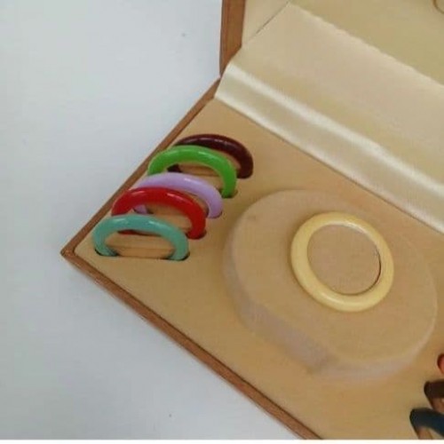 GUCCI Change Bezel Set 11/12.2 Wristwatch Gold Band Analog Round White Dial image 3