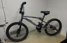 Bicicleta BMX Dyno Compe 1999 con clavijas GT pedales bicicleta completa de secundaria años 90