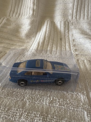 Neumáticos Hot Wheels BMW 850i 3" Die Cast Scale Modelo Azul Ultra Hots Re En Caja - Imagen 3 de 6