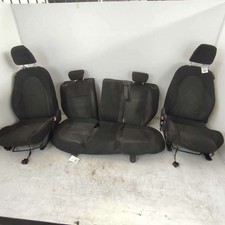 1560901730 Sedili tappezzeria