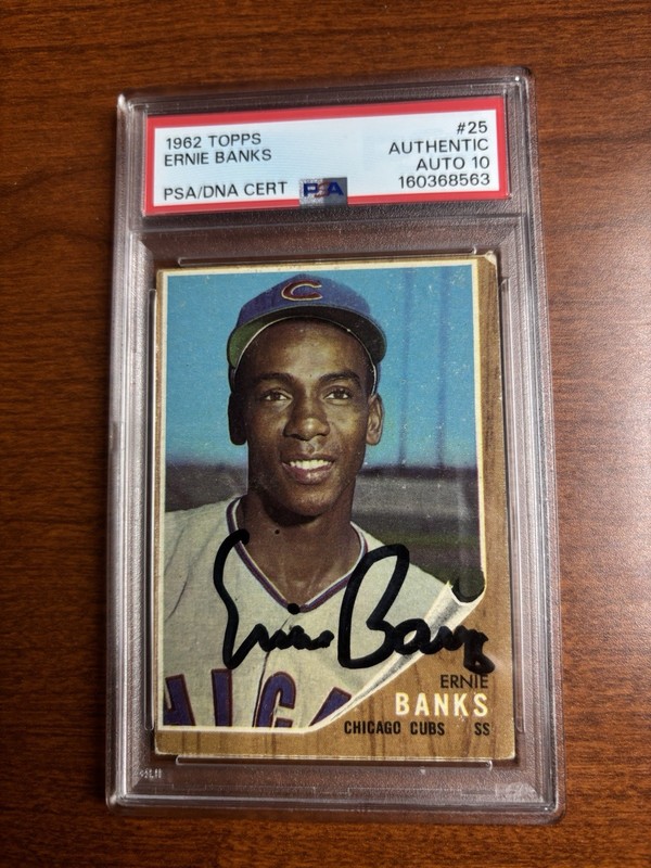 Ernie Banks Signed 1962 Topps #25 Baseball Card PSA/DNA Auto PSA 10