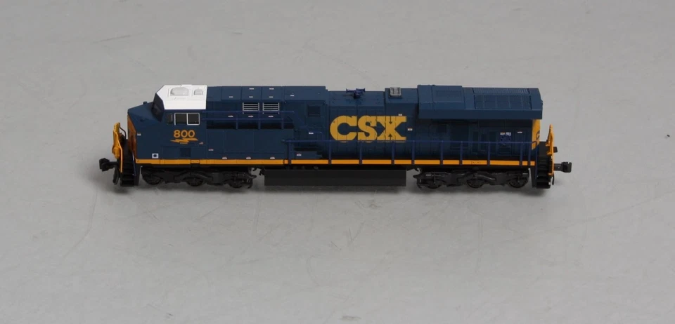 Kato 176-8915 N Scale CSX GE ES44AC Diesel Locomotive #800 w/DCC LN/Box - Image 2 of 4