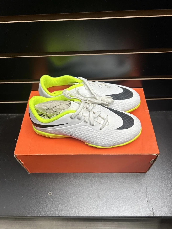 Zapato de fútbol sala Nike Hypervenom Phelon IC talla 3Y Foto 2 de 4