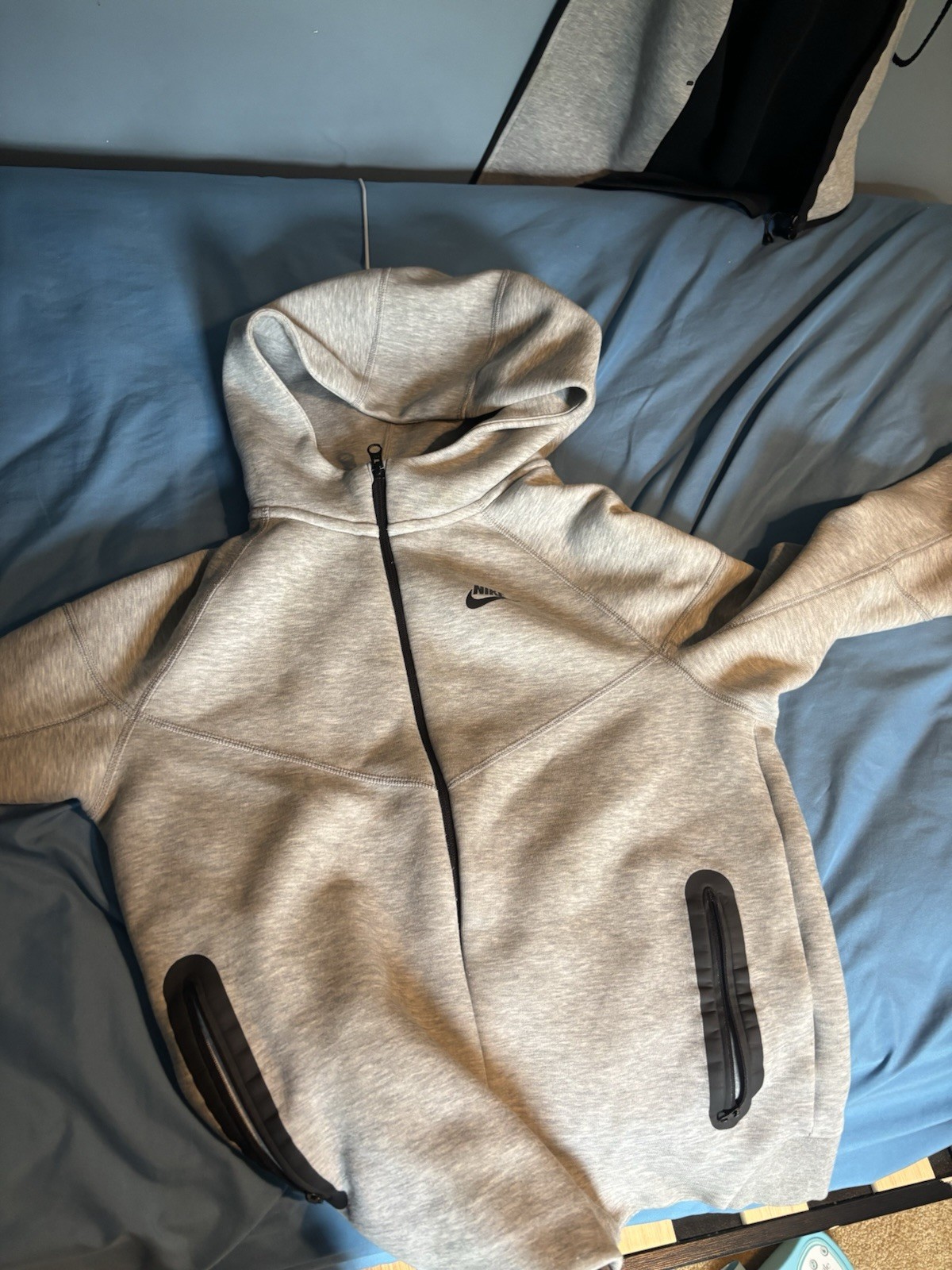 Nike Tech (Grey) - image 4