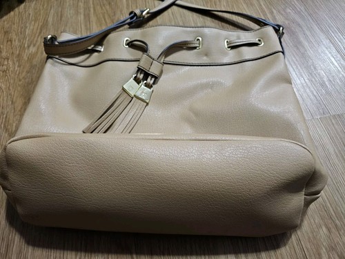 Liz Claiborne Tan Woman's Purse Adjustable Strap - Picture 7 of 8