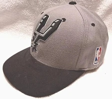 SAN ANTONIO SPURS FLATBILL SNAPBACK HAT MENS OSFM MADE BY MITCHELL AND NESS