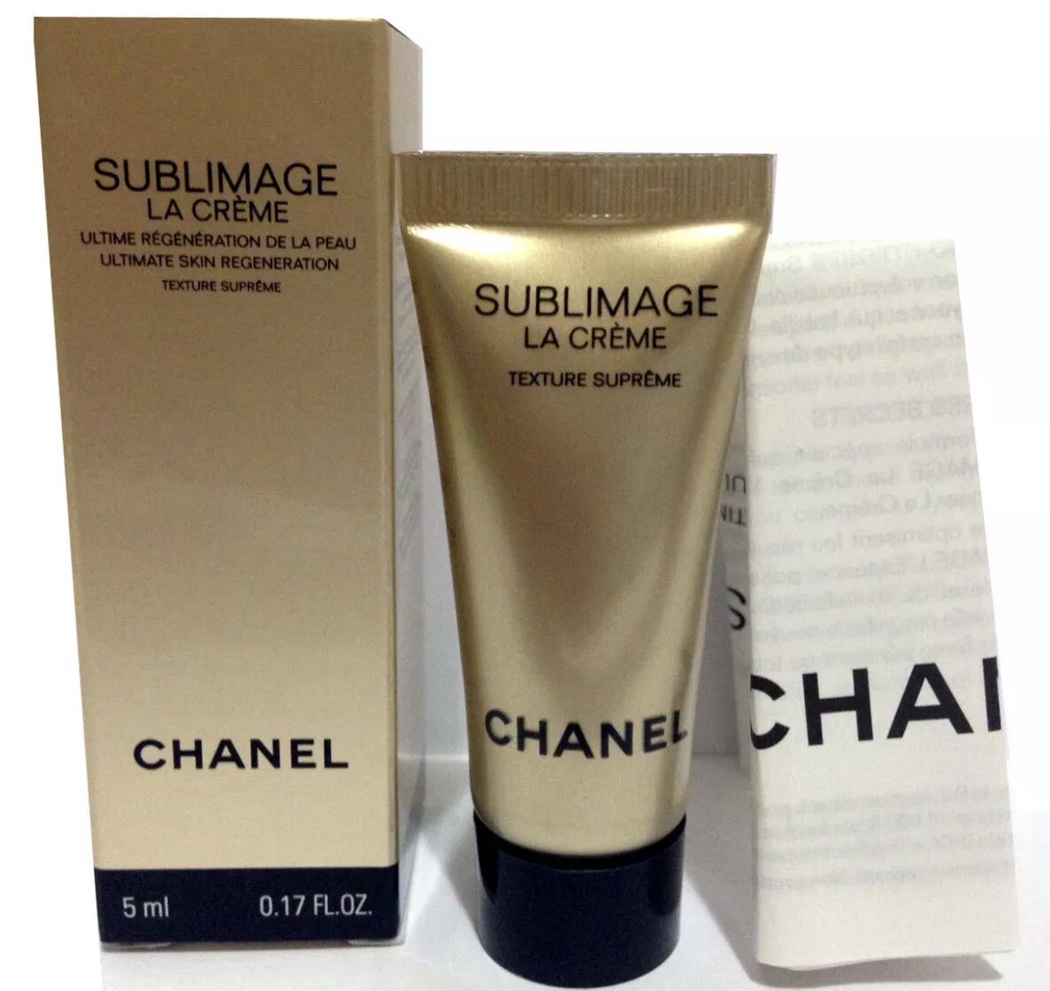 Chanel Sublimage La Creme Ultimate Skin Regenerating Texture