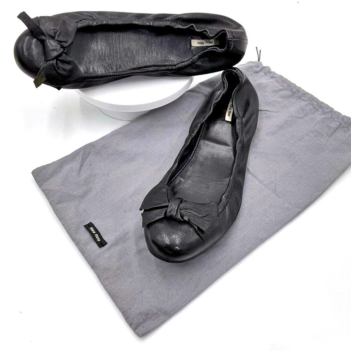 Miu Miu Black Leather Ballet Flats W/Leather Bow Detail 39.5