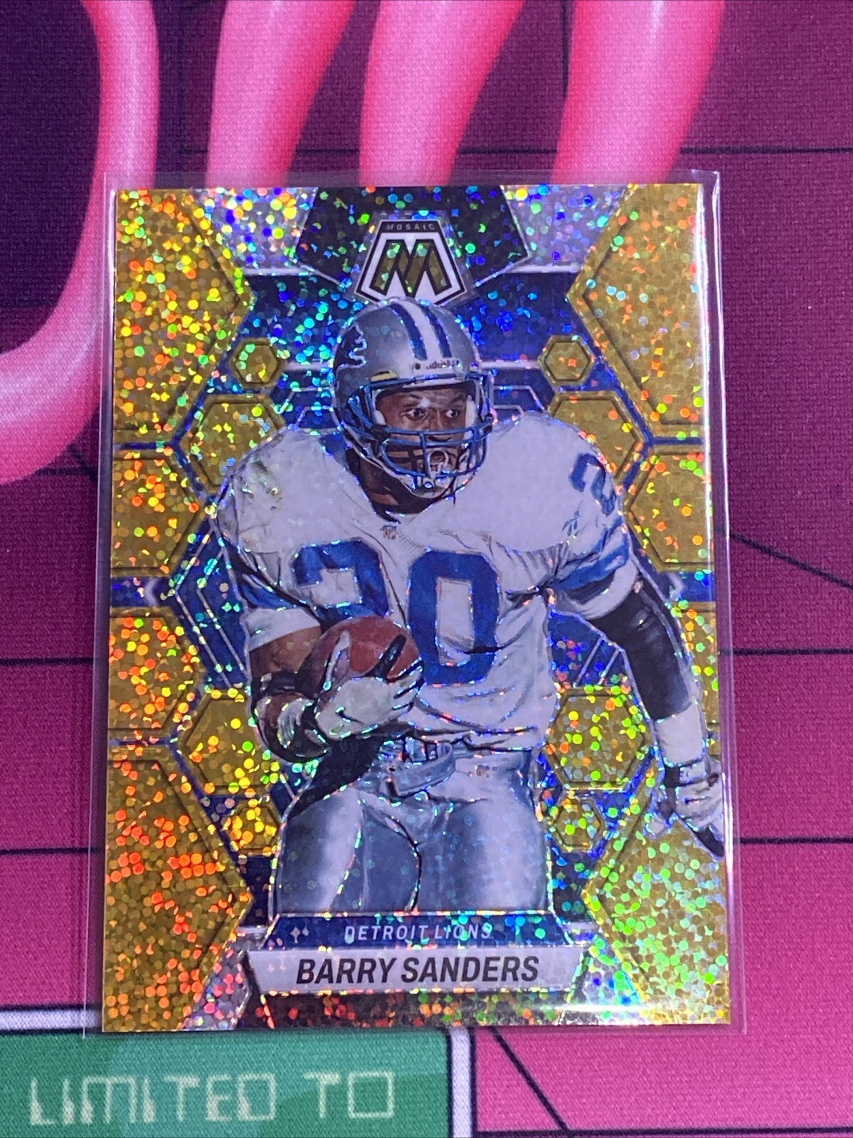 2023 Panini NFL Mosaic Barry Sanders /24 Gold Sparkle 🔥Detroit Lions #190