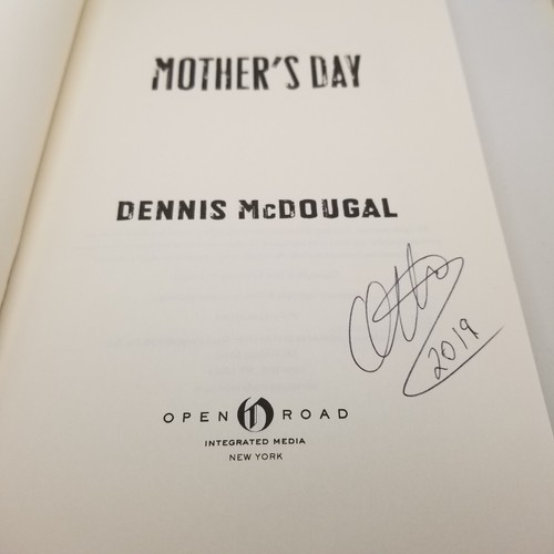 MOTHER'S DAY - Dennis McDougal- True Crime PB 2015 *CONTENT ADVISORY - Imagen 2 de 7