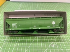 Accurail 3345 HO ACF BNSF 3-Bay CVD Centerflow Covered Hopper Partially Built