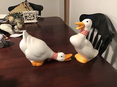Pair of Vintage Porcelain Peking ducks