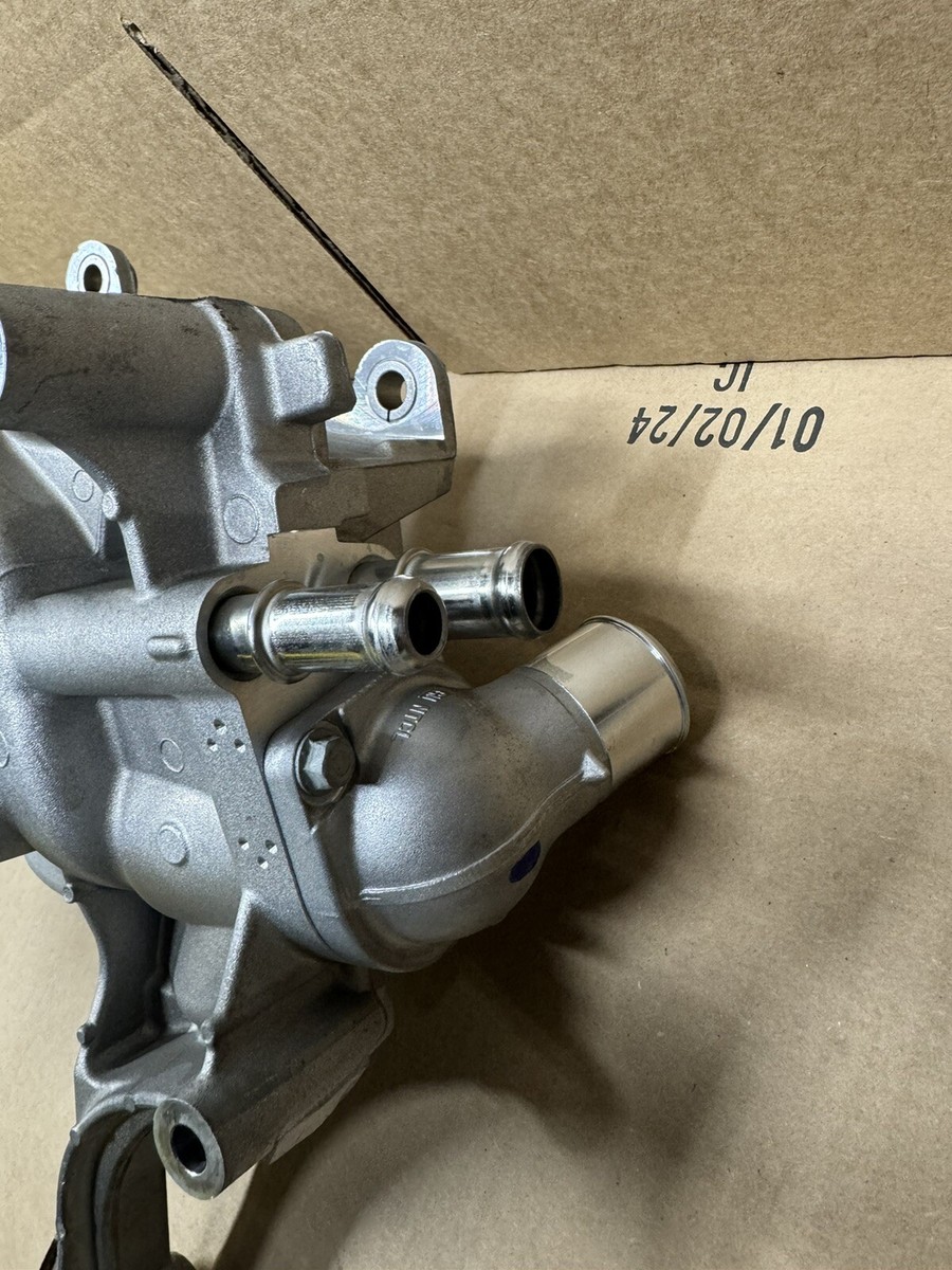 Genuine GM Water Pump Assembly 12708893 Engine Water Pump Genuine GM Water Pump Assembly 12708893 Engine Water Pump