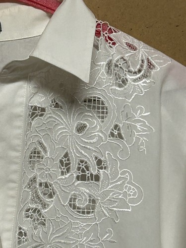 EUC White GO SILK 100% Cotton LS Shirt With Front Cut Out Embroidered Design - Picture 4 of 9