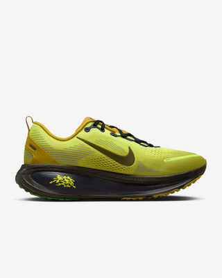 靴 Nike NIKE Vomero 18 SE IQ3413 704 Yellow Peat Moss Obsidian Hazel Men