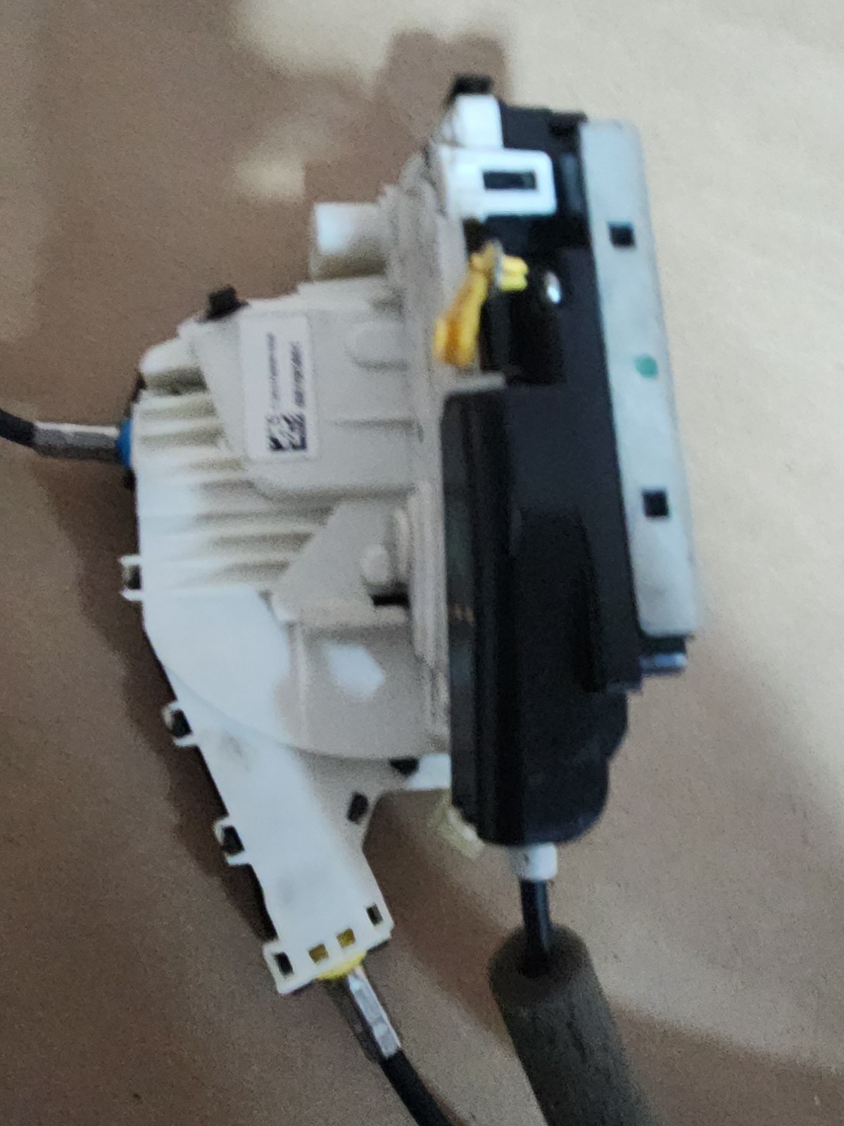 2017-2023 Maserati Ghibli Front Left  Soft Close Door Lock Actuator 670038412