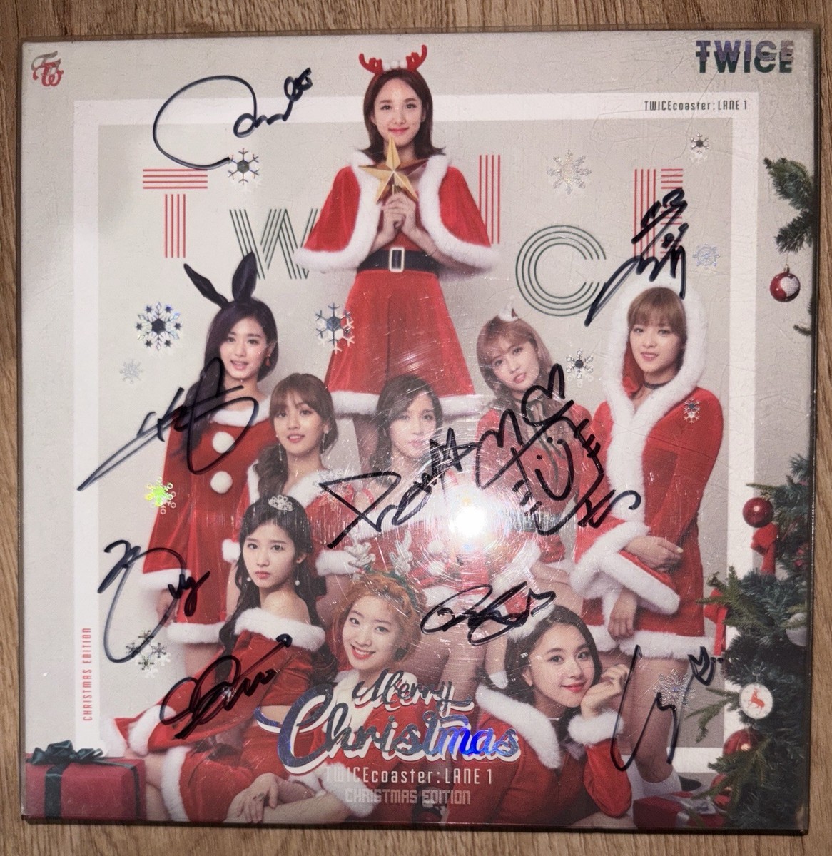 TWICE [TWICE COASTER : LANE 1] Christmas All Member Autographed