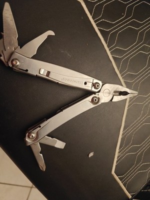 Leatherman Wingman Stainless Steel Multi-Tool Pocket Clip in Great Condition