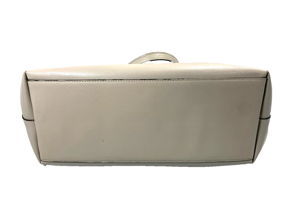 Victoria's Secret Limited Edition Graffiti Bag & Detachable Zip Pouch LIKE NEW - Image 3 of 4