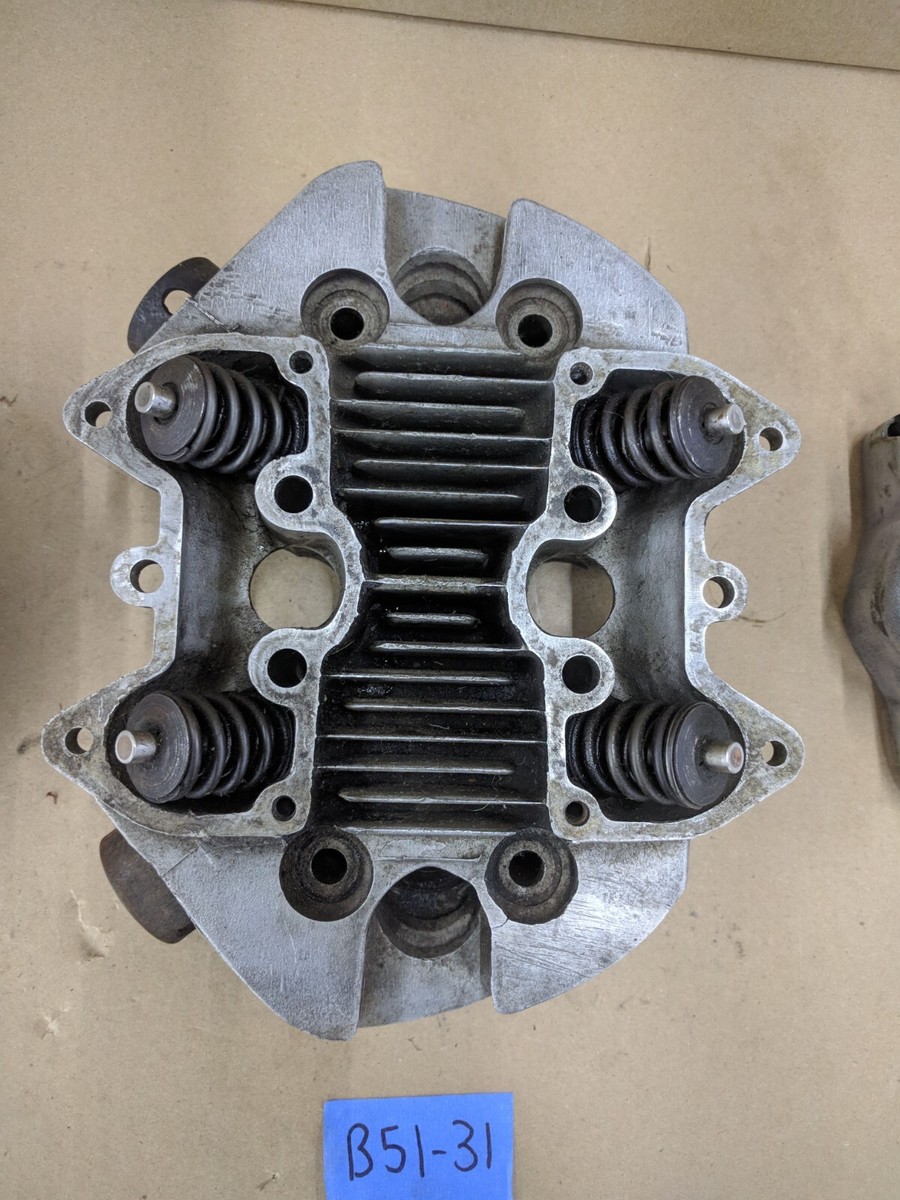 OEM Triumph Cylinder Head Rocker Box T100 E6851 Read