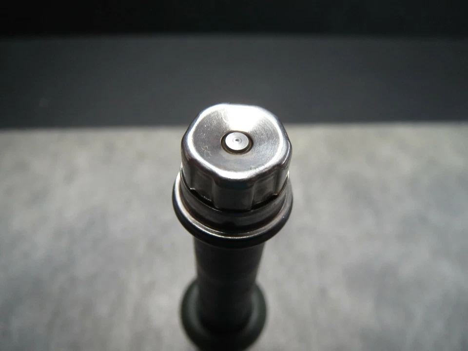 Nuevo inyector de combustible BOSCH para Audi y Volkswagen - Hecho en Alemania - ¡Envío rápido! Foto 4 de 4