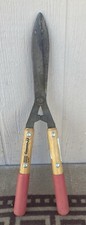 Corona HS 3911 Hedge Clippers Shear Forged Steel. 21  Total Length Made In USA