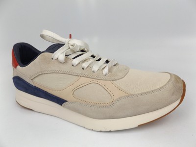 common projects perforated black