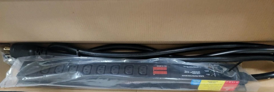 New LCD Metered PDU 200-240v 30A 30amp L6-30P 8 x C13 Cryptocurrency Mining - Image 2 of 4