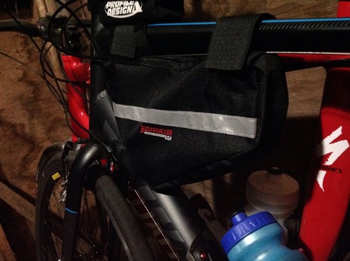 Borsa Da Telaio Bushwhacker Laredo Per Bici - Triangolo Medio Con Bande Riflettenti