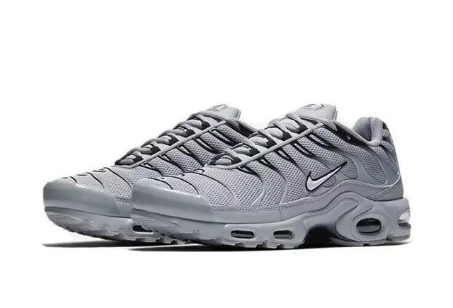 air max plus wolf grey