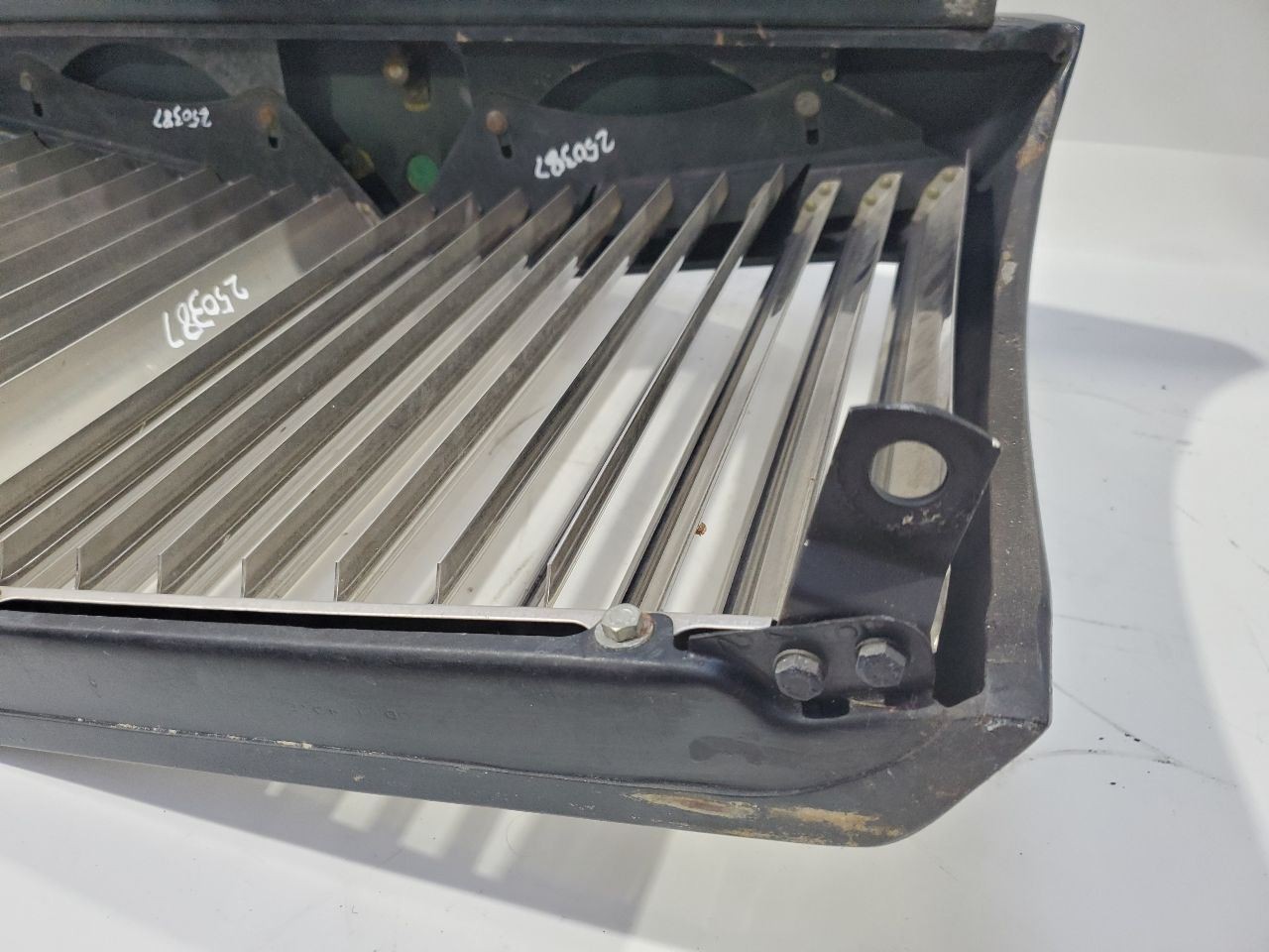Bentley Turbo R 1991 Bumper grille Black