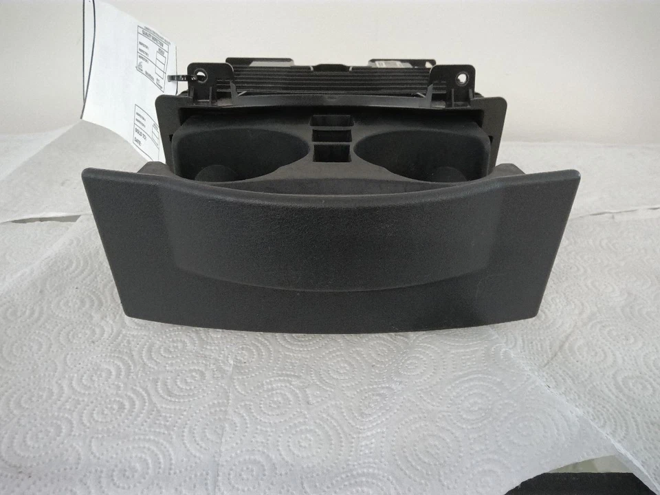 Porta-copo Dodge Caravan Chrysler Town & Country Dash 2001-2007 preto 02 03 04 - Imagem 2 de 4