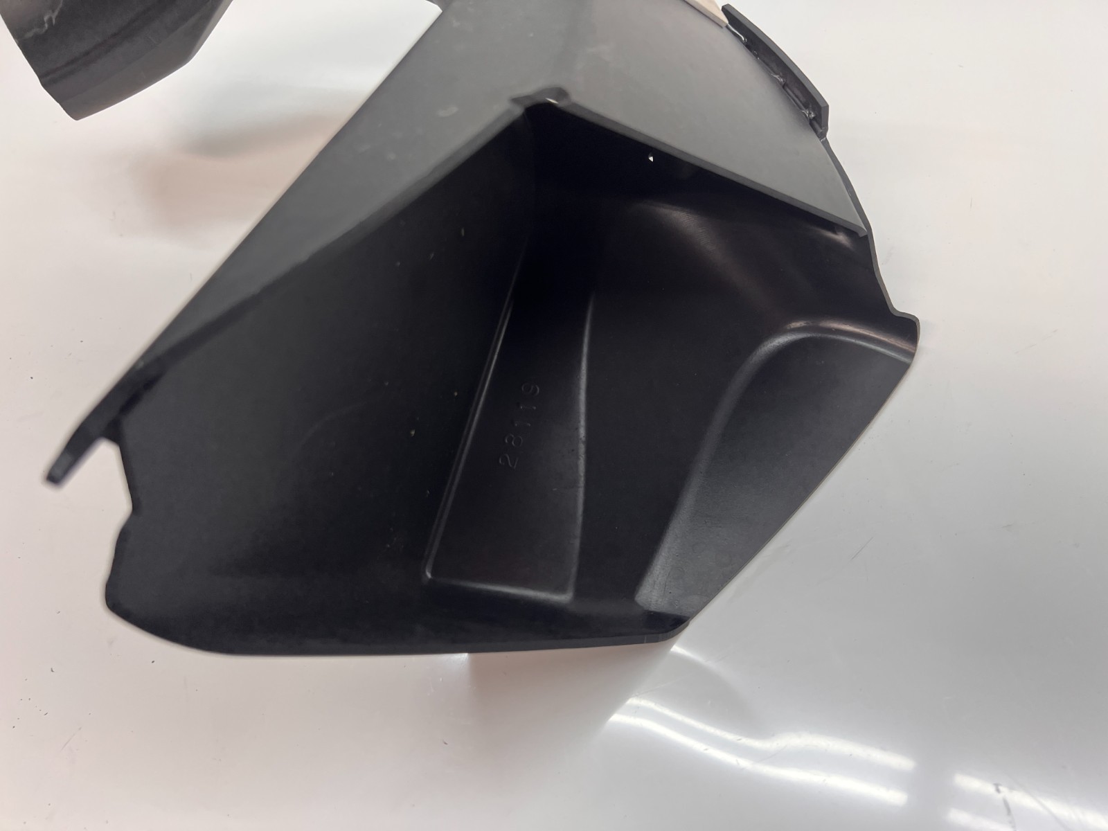 LAMBORGHINI AVENTADOR S LP740  FRONT LEFT BUMPER AIR DUCT OEM 470805825E