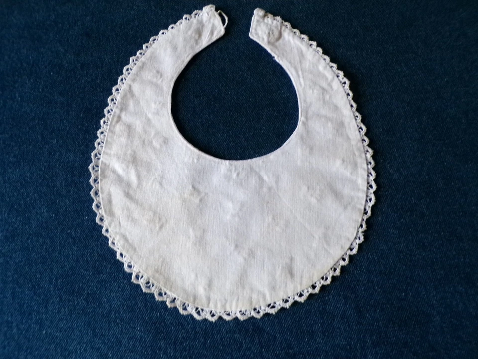 BAVOIR ANCIEN DENTELLE BRODERIE - Photo 3/3