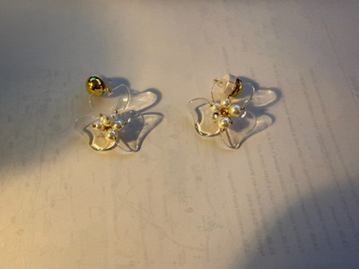 Klare Harz Blütenblatt Perle Ohrhänger Goldfarben Statement Floral Brandneu