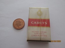 PAQUETE DE CADETES DE CIGARRILLOS FICTICIOS DE COLECCIÓN 