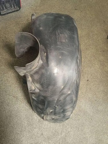 BMW 5 E39 Innenkotflügel hinten links 51718172462 2.50 Diesel 105kw 33968566