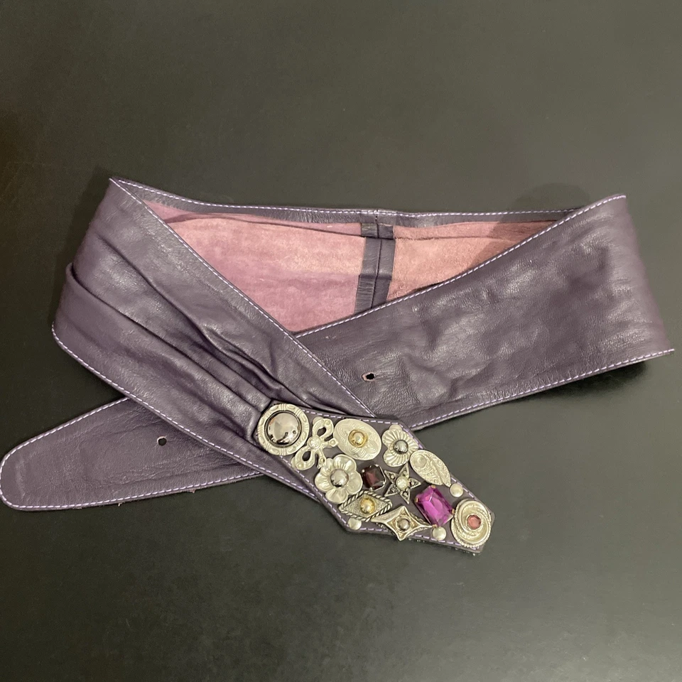 Cinturón de cuero FURLA para mujer plateado/gemas hebilla cuero vintage raro retro MCM Foto 2 de 4