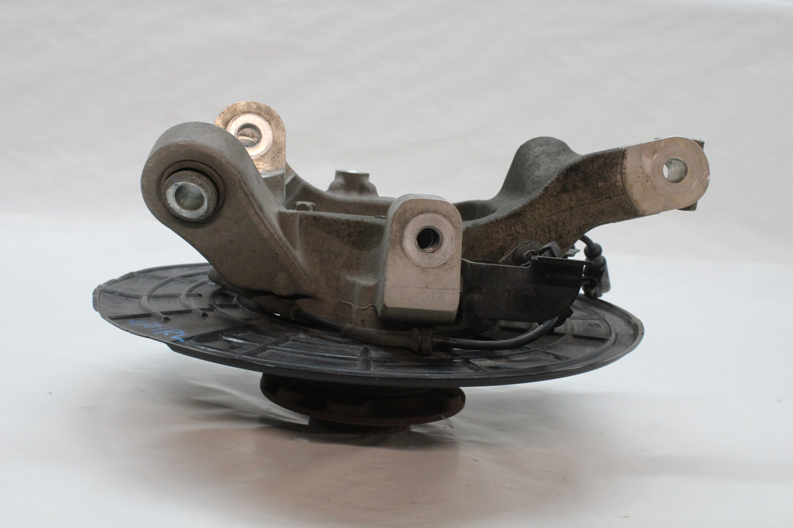 2022 MASERATI LEVANTE MODENA REAR LEFT SPINDLE KNUCKLE OEM 2018-2023