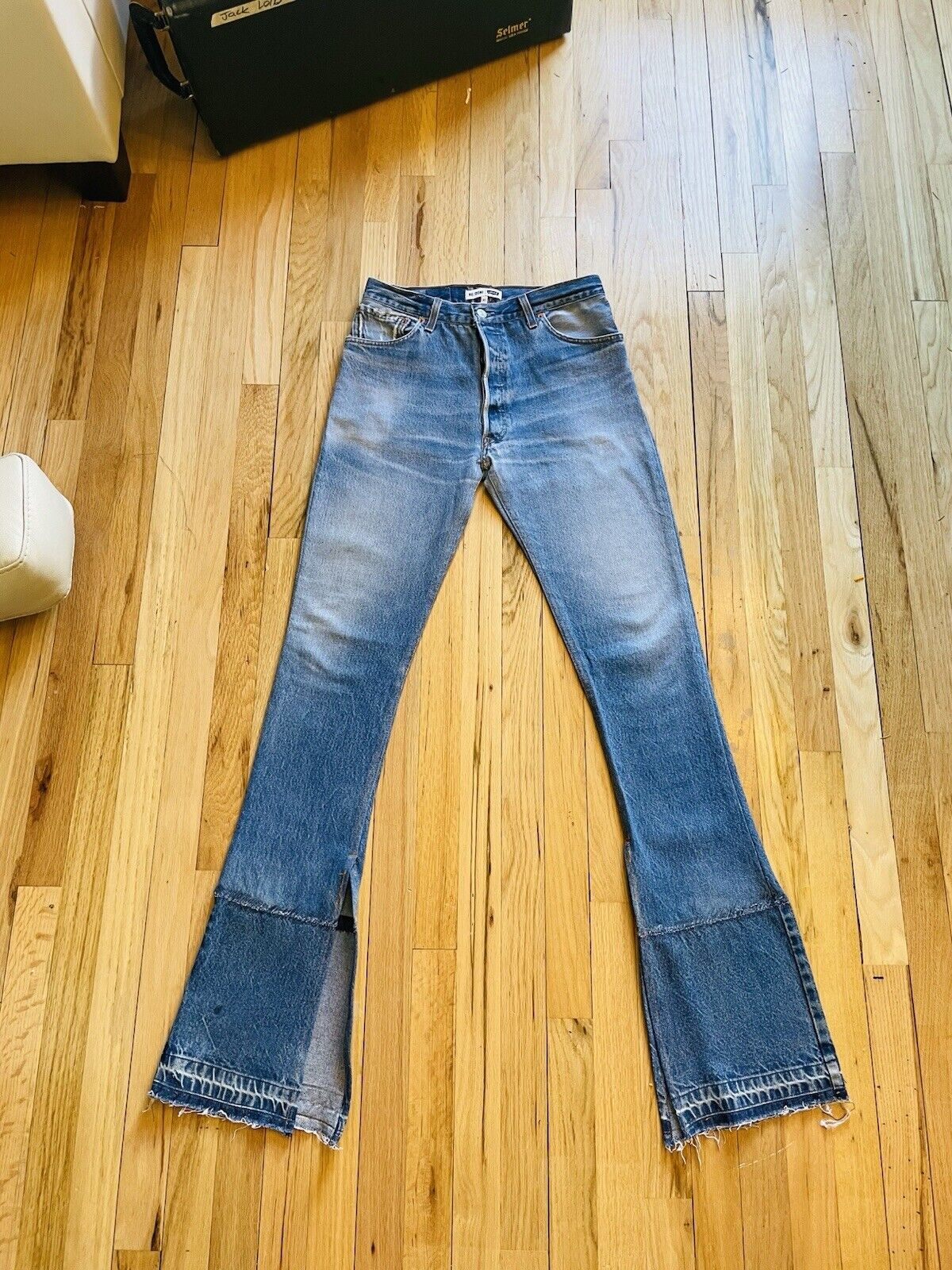 Picture 1 of 18
